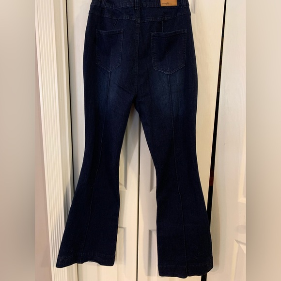 Amaryllis x Ashlee Nichols Flare Jeans size 14 - Picture 4 of 15